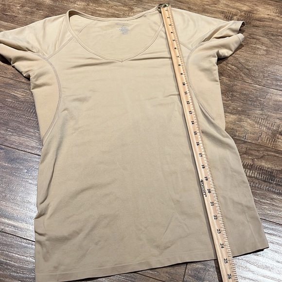 Knix by knixwear tan absorbent underarm undershirt - Picture 5 of 8
